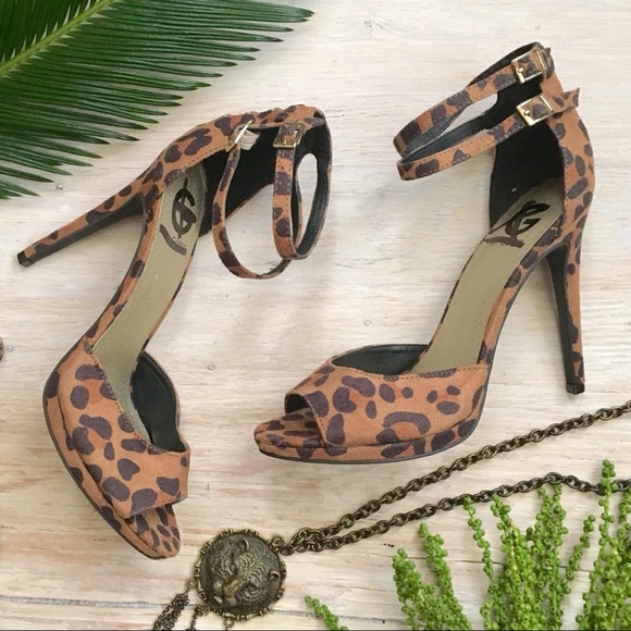 Guess-Leopard Print Heels 5” 👠 9 - Picture 1 of 8